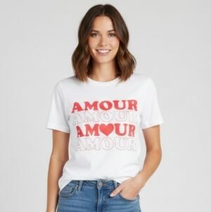 Amour AM❤️UR Graphic T-Shirt Size L
